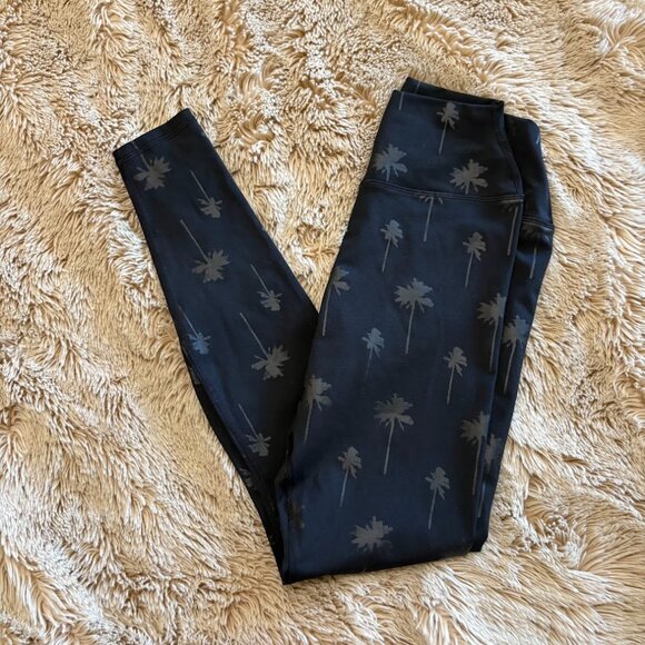 Spiritual Gangster Leggings Small - Picture 1 of 4